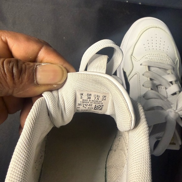 Puma Cream and Black Platform Sneakers - Picture 7 of 7